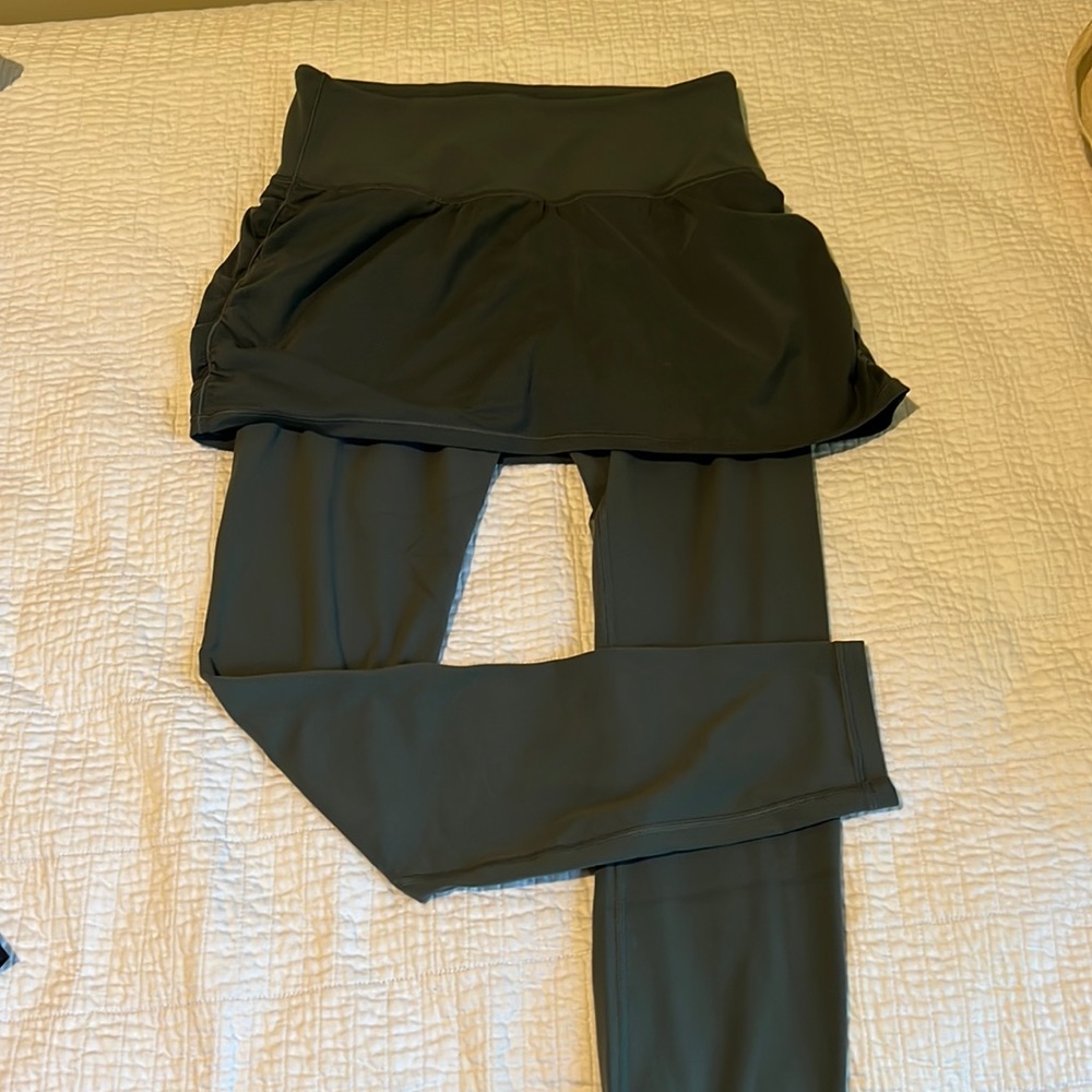 Athleta leggings with attached skort